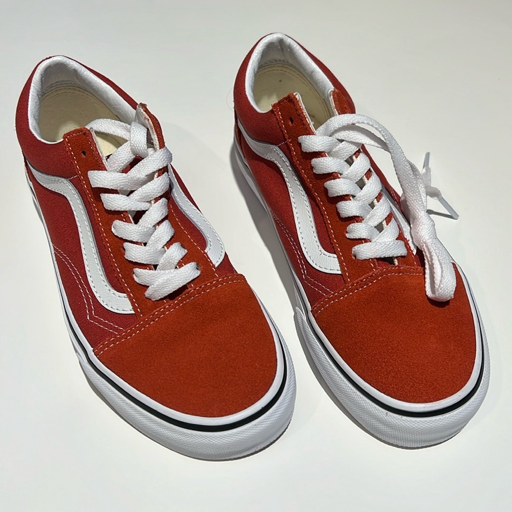 🔥Red/Orange Vans Old Skool Sneakers!